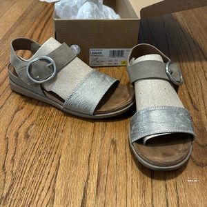 Eurosoft sandals with box worn once size 7.5 stone/gold color